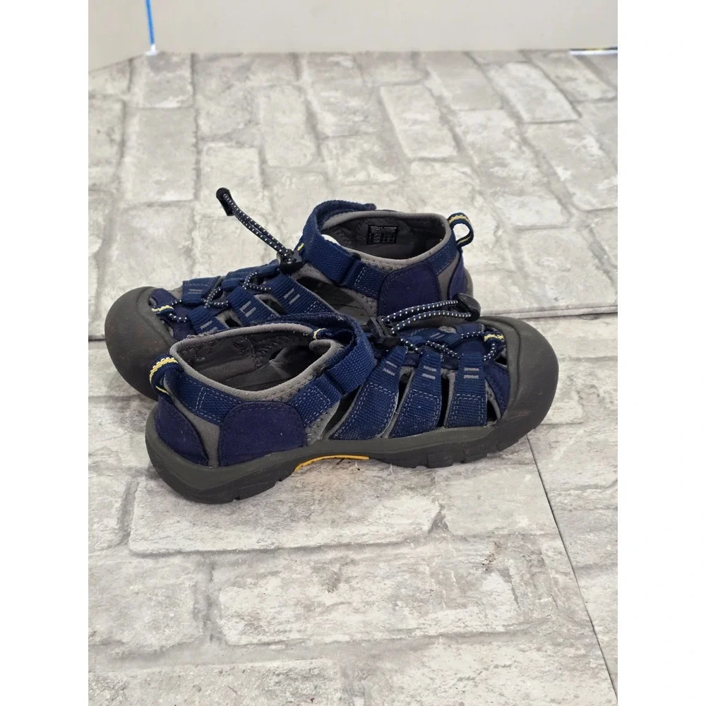 Keen Kid's Unisex Size 3 Newport H2 Closed Toe Water Sandal Blue Gray